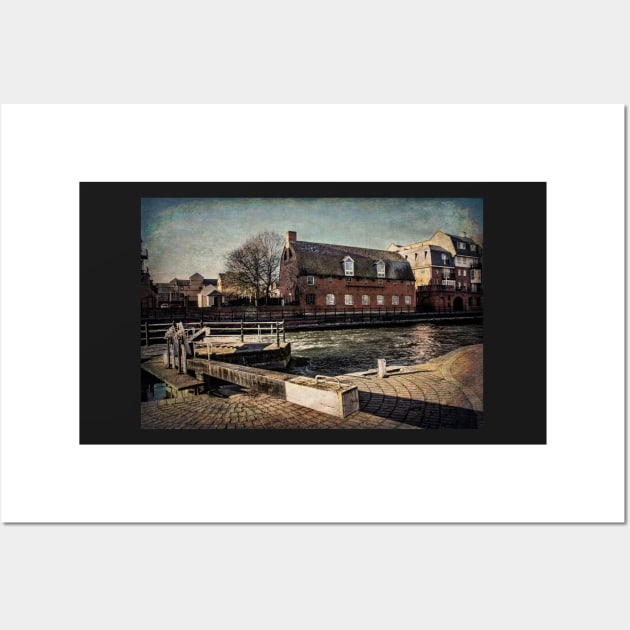 The Old Brewery Stables By The Kennet Wall Art by IanWL